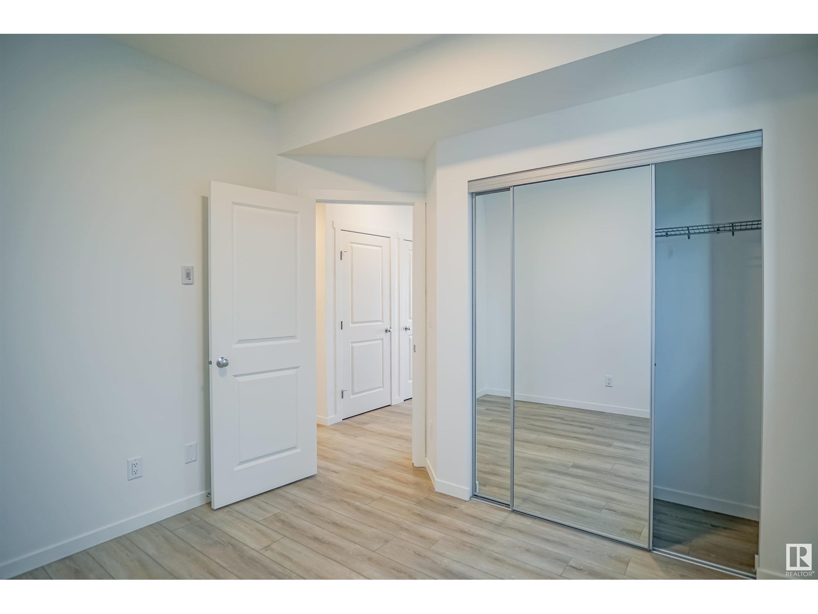 Photo 8 of 205 9207 228 St Nw, Edmonton AB