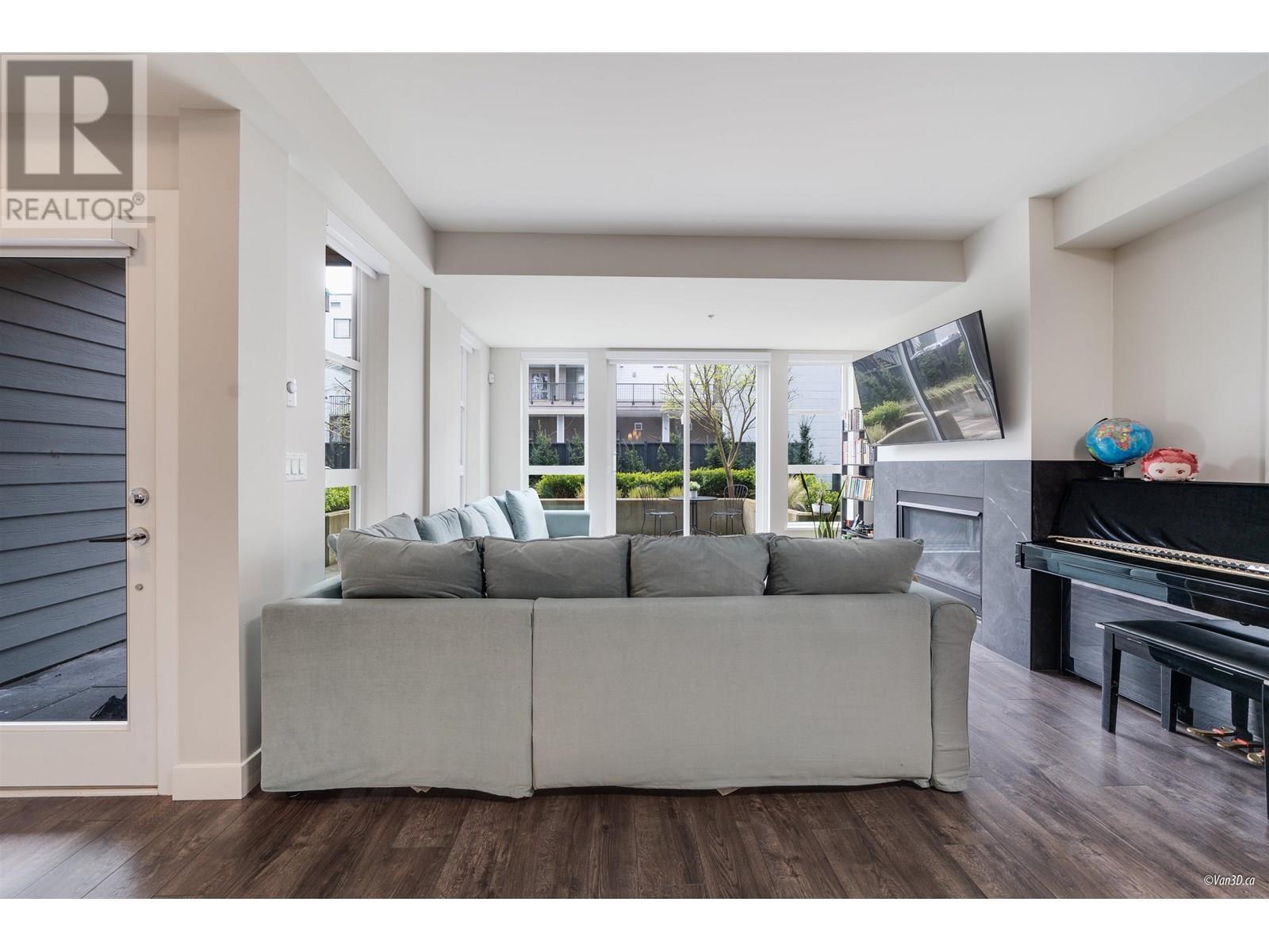 Photo 23 of 18 13040 No 2 Road, Richmond BC