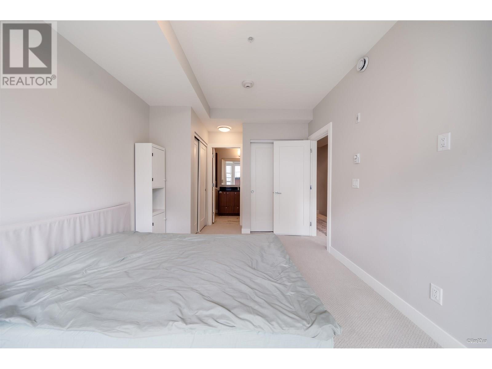 Photo 11 of 18 13040 No 2 Road, Richmond BC