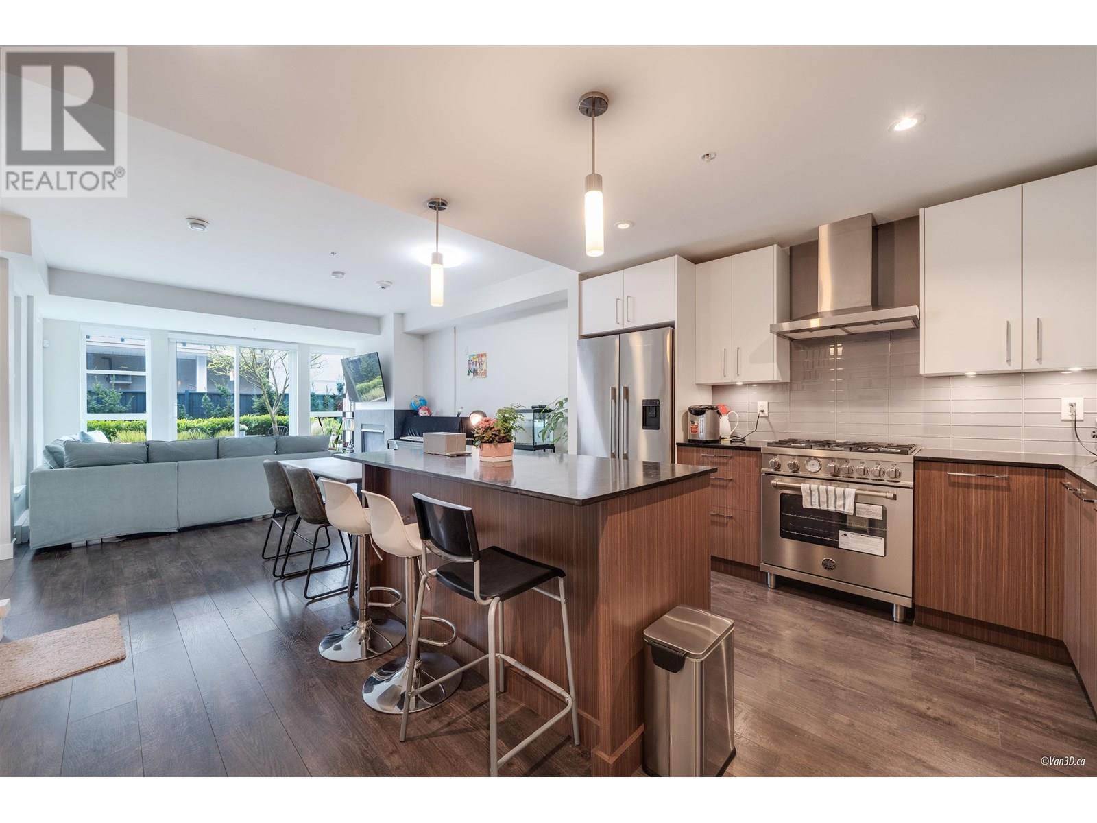 Photo 21 of 18 13040 No 2 Road, Richmond BC