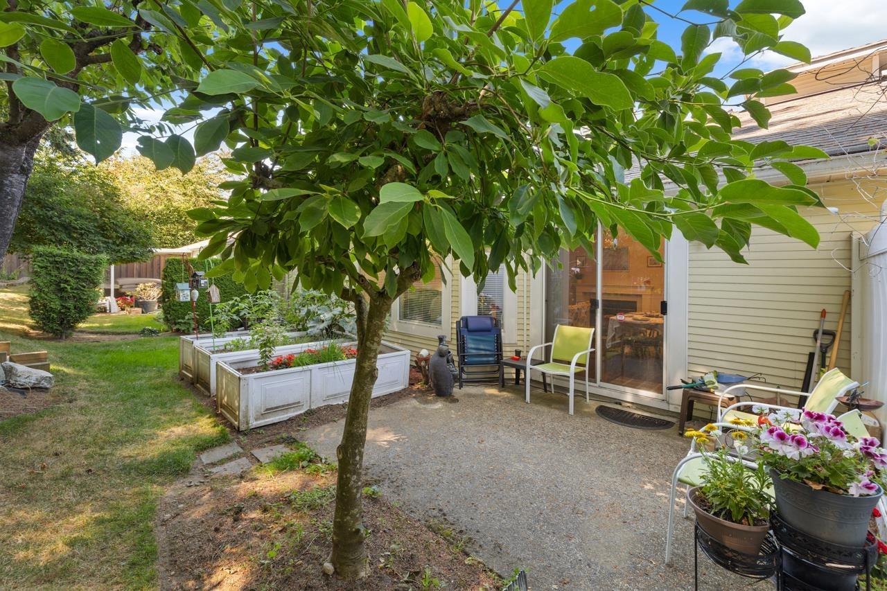 Photo 5 of 110 2460 156 Street, Surrey BC