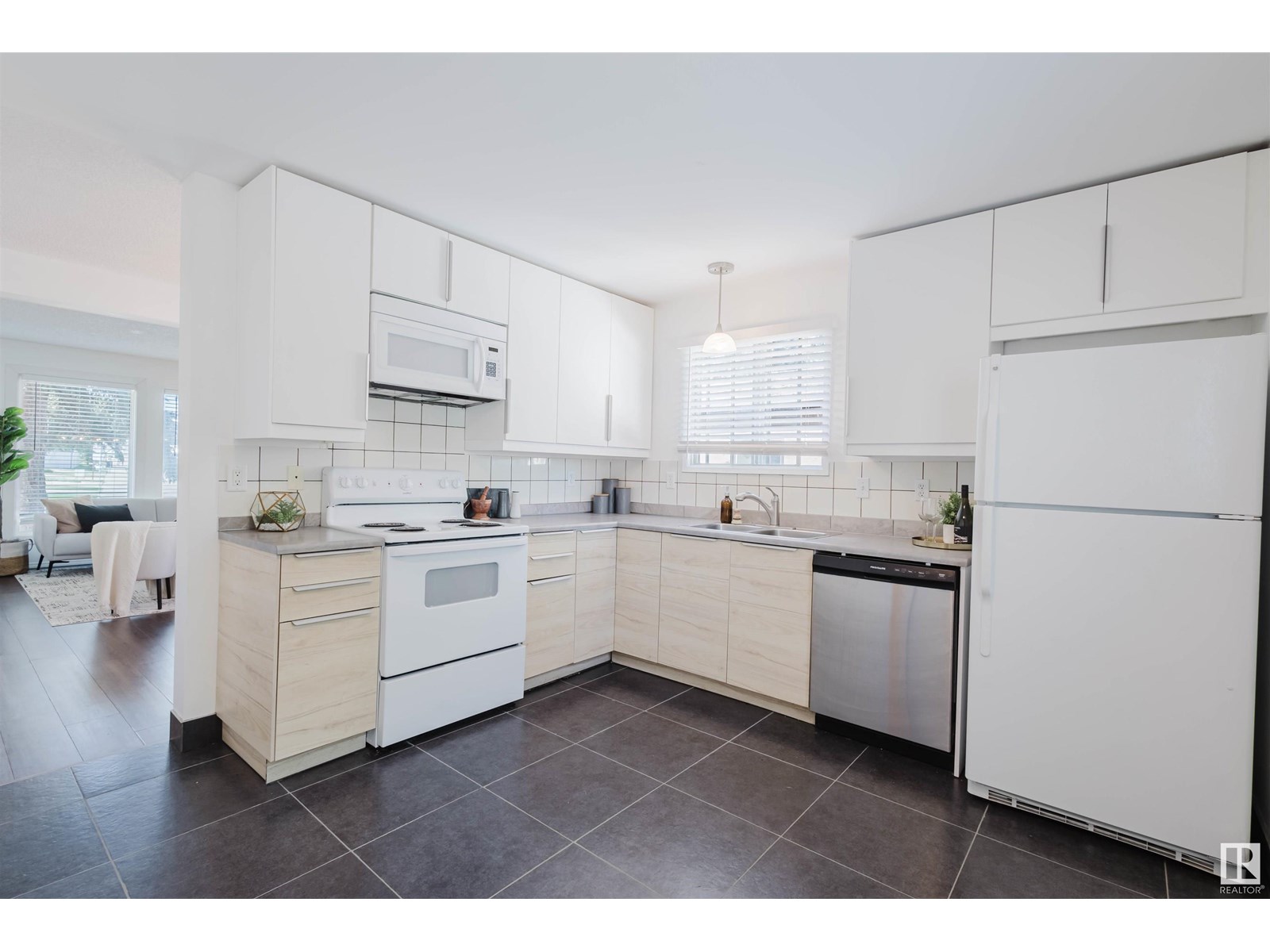 Photo 27 of 7515 184 St Nw, Edmonton AB