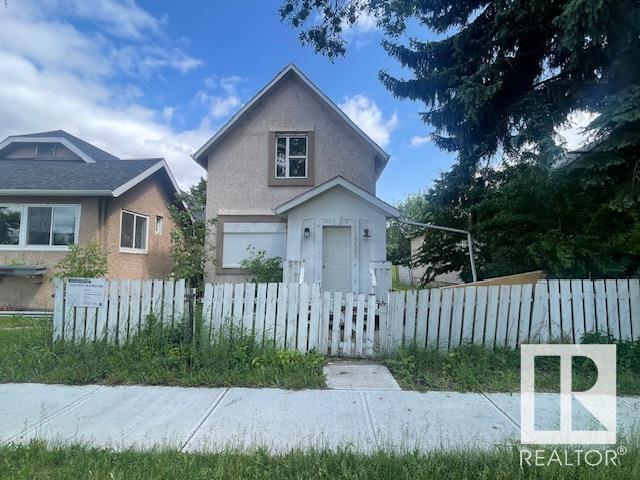 Photo 8 of 11721 94 St Nw, Edmonton AB