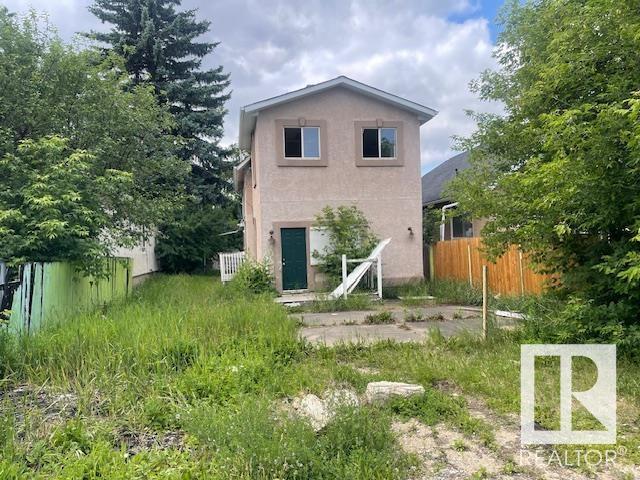 Photo 3 of 11721 94 St Nw, Edmonton AB