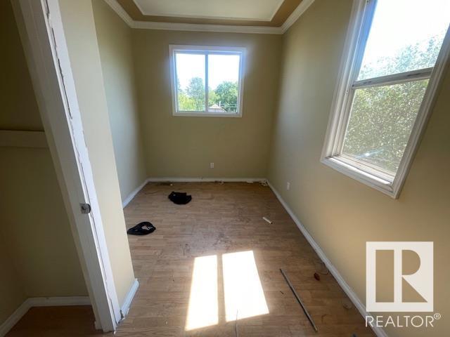 Photo 12 of 11721 94 St Nw, Edmonton AB