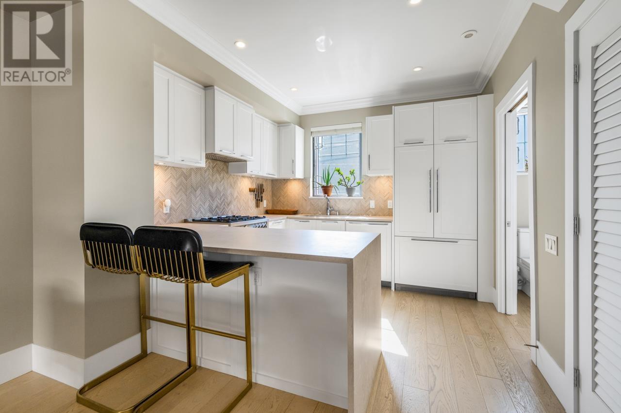 7537 YUKON STREET, Vancouver