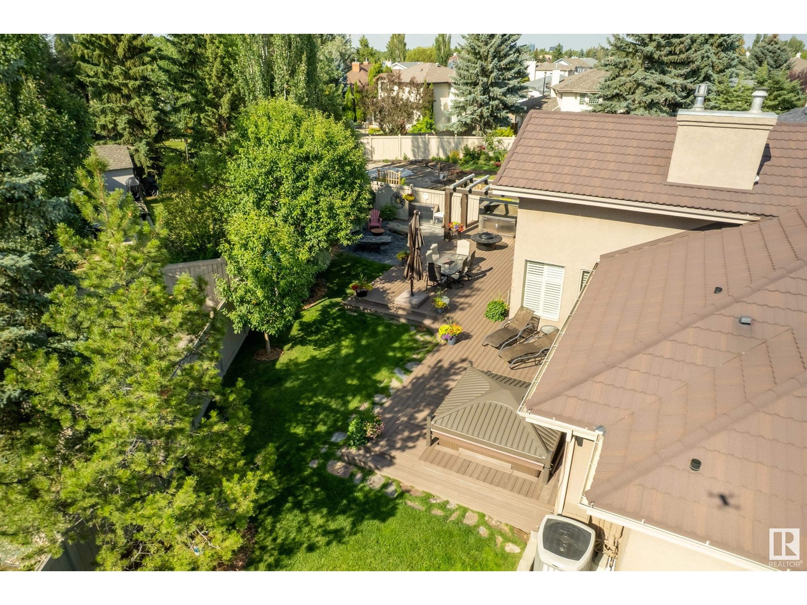 Photo 5 of 560 Twin Brooks Ba Nw Nw, Edmonton AB