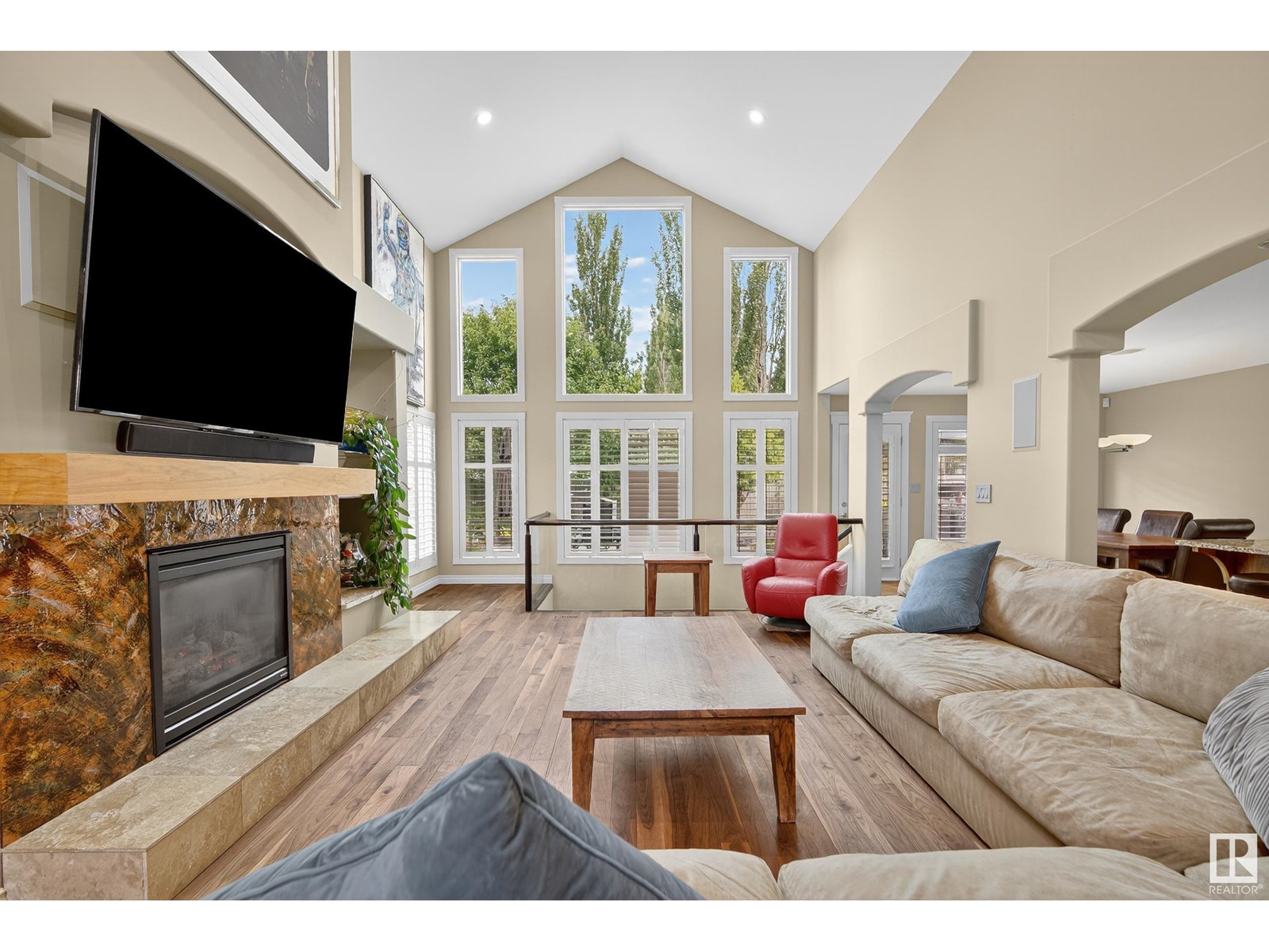 Photo 12 of 560 Twin Brooks Ba Nw Nw, Edmonton AB