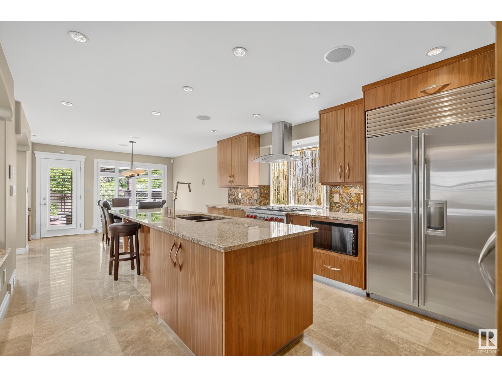 Photo 19 of 560 Twin Brooks Ba Nw Nw, Edmonton AB