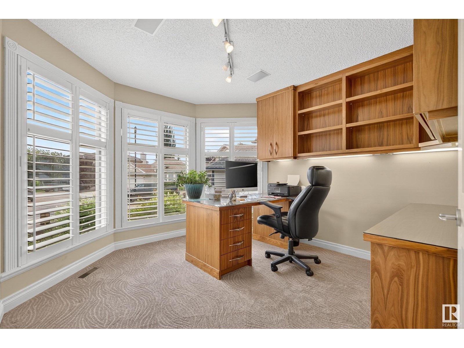 Photo 9 of 560 Twin Brooks Ba Nw Nw, Edmonton AB