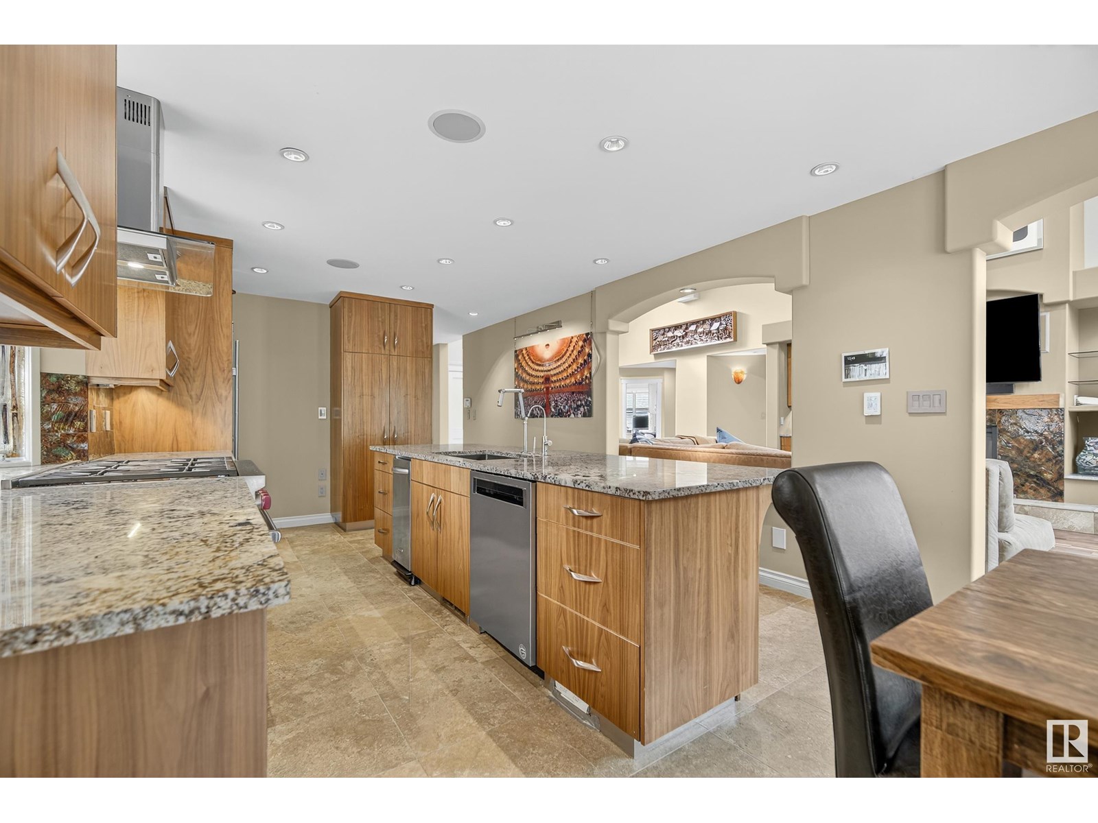 Photo 21 of 560 Twin Brooks Ba Nw Nw, Edmonton AB