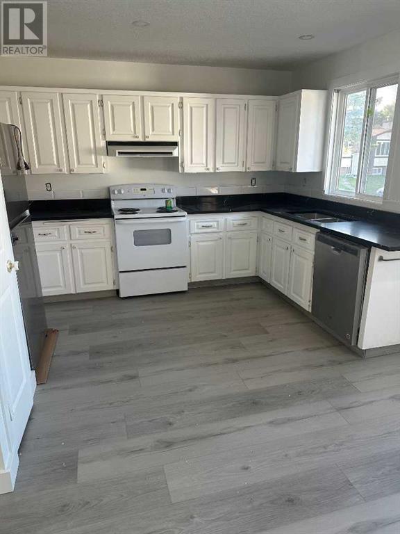 Single Family House Bungalow for Sale in  Rundleside Drive Rundle Calgary 
