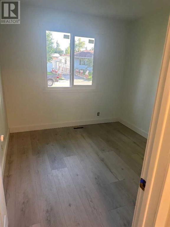 Single Family House Bungalow for Sale in  Rundleside Drive Rundle Calgary 