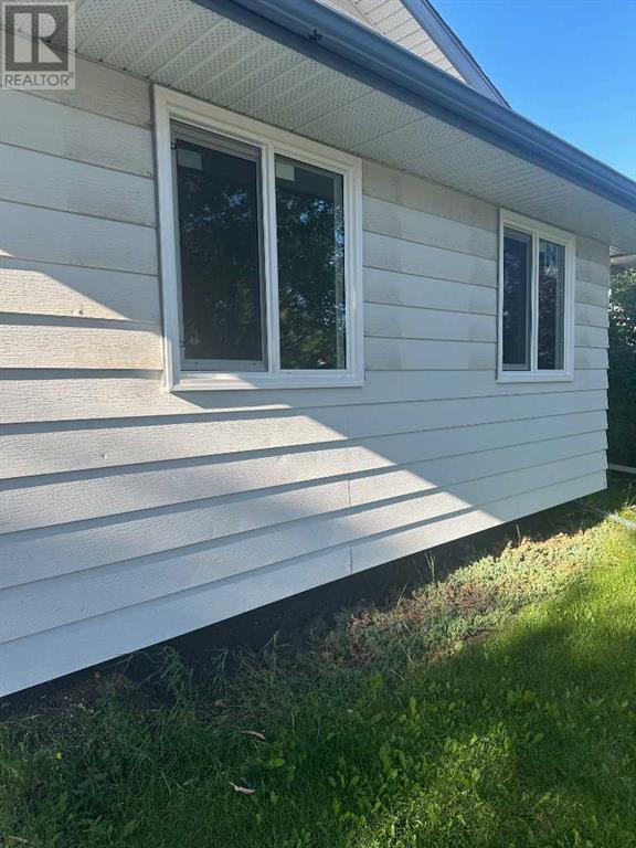 Single Family House Bungalow for Sale in  Rundleside Drive Rundle Calgary 