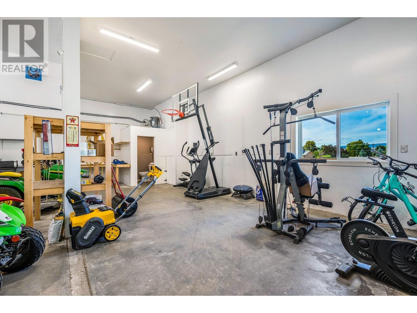  5795 East Vernon Road, Vernon