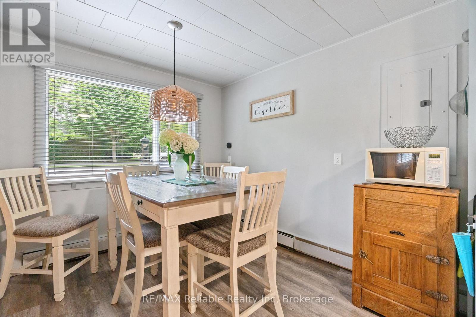 Photo 13 of 28 Catherine Street, Bluewater ON