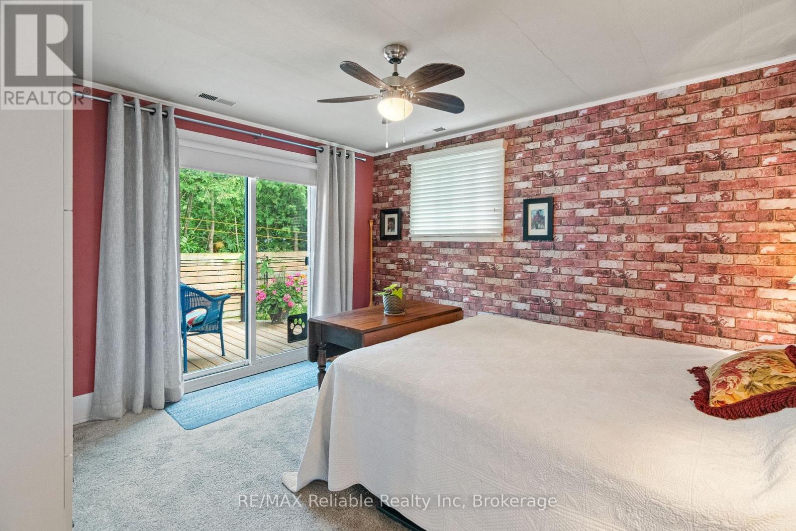 Photo 18 of 28 Catherine Street, Bluewater ON