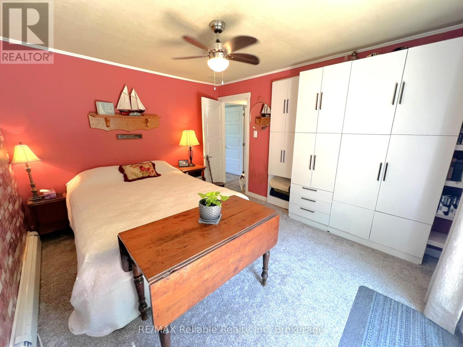 Photo 19 of 28 Catherine Street, Bluewater ON