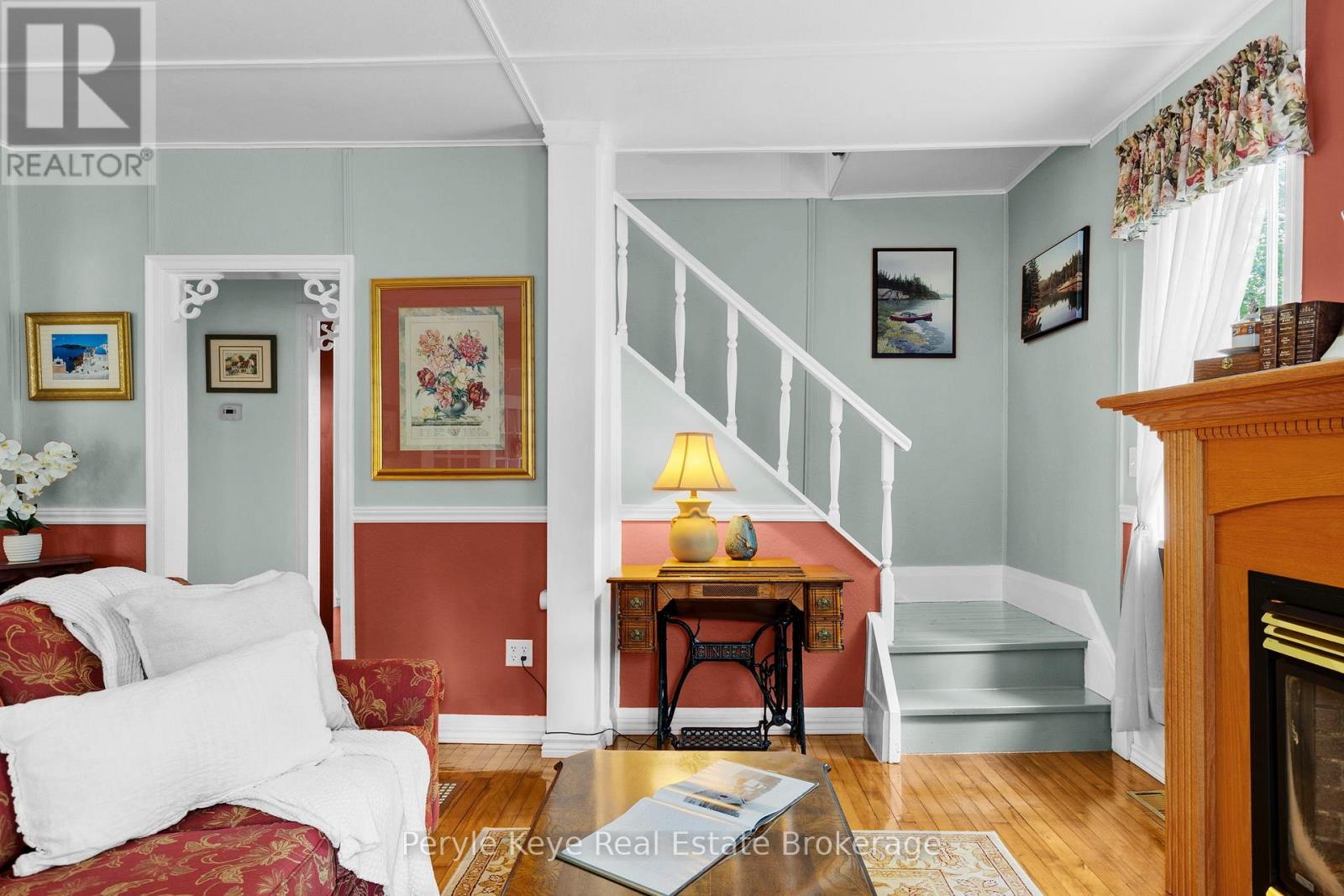 Photo 10 of 136 Deer Lake Road, Huntsville ON