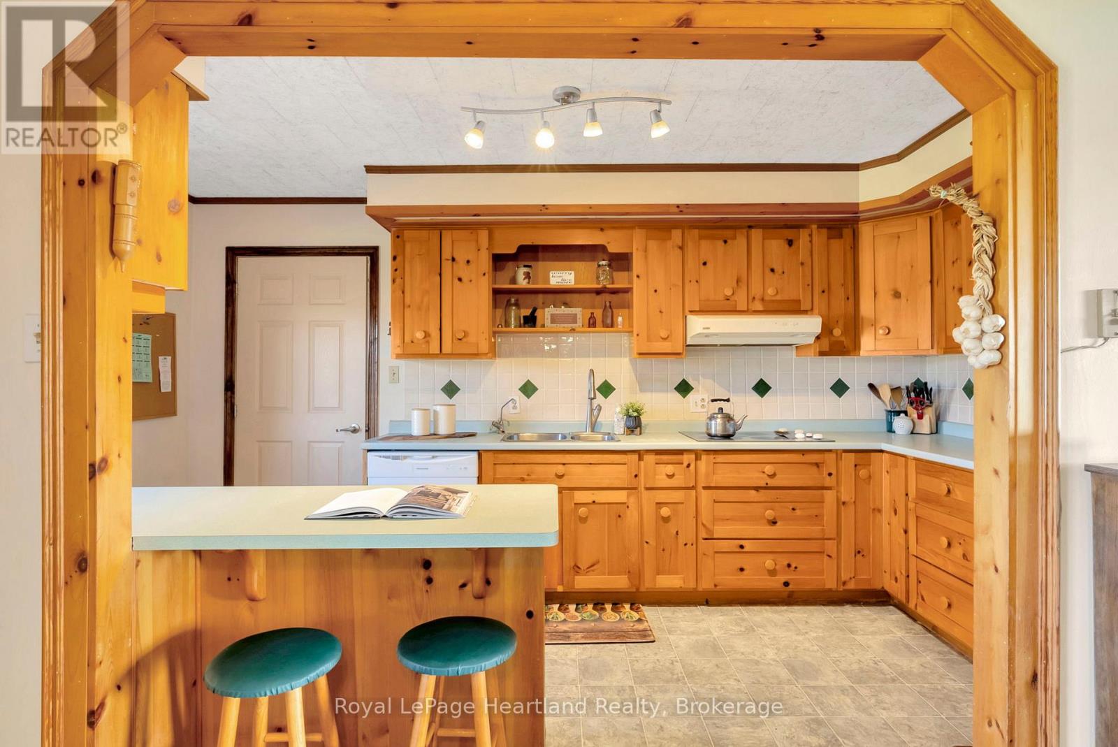 Photo 18 of 45870 Creamery Road, Howick ON