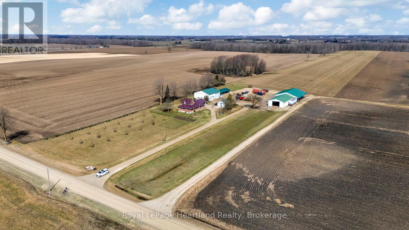 Photo 2 of 45870 Creamery Road, Howick ON