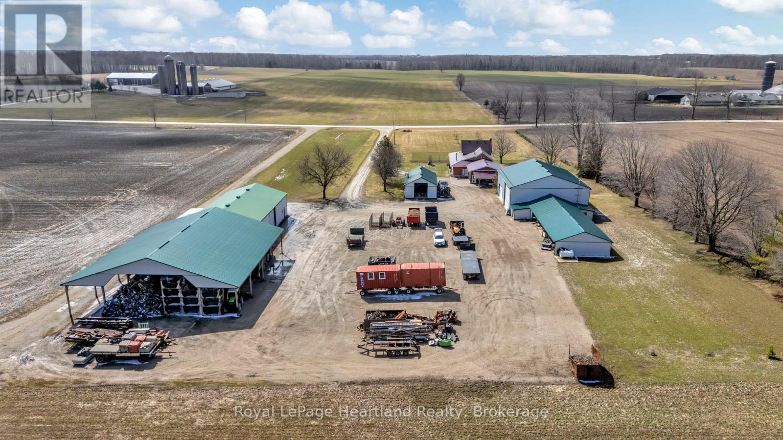 Photo 4 of 45870 Creamery Road, Howick ON