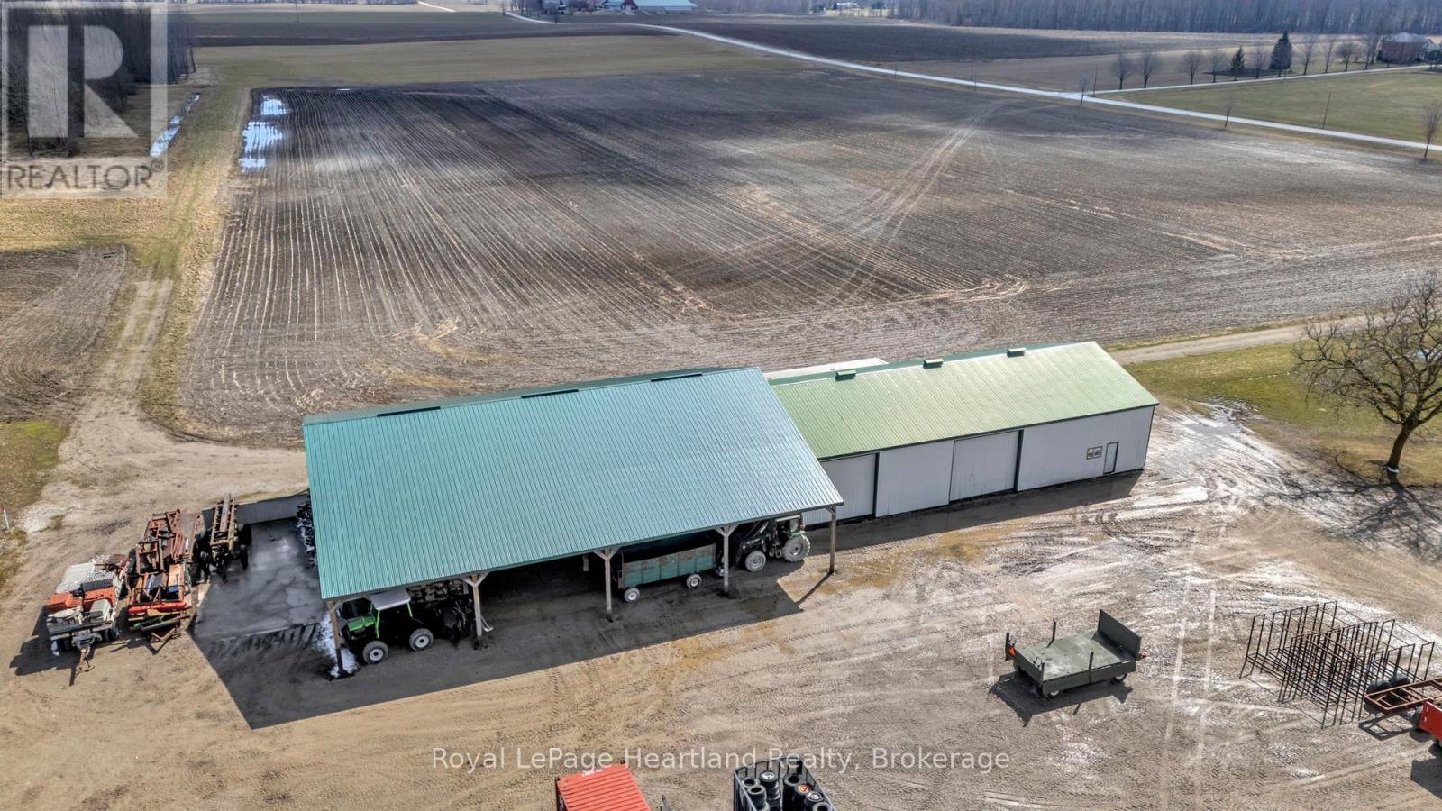 Photo 5 of 45870 Creamery Road, Howick ON