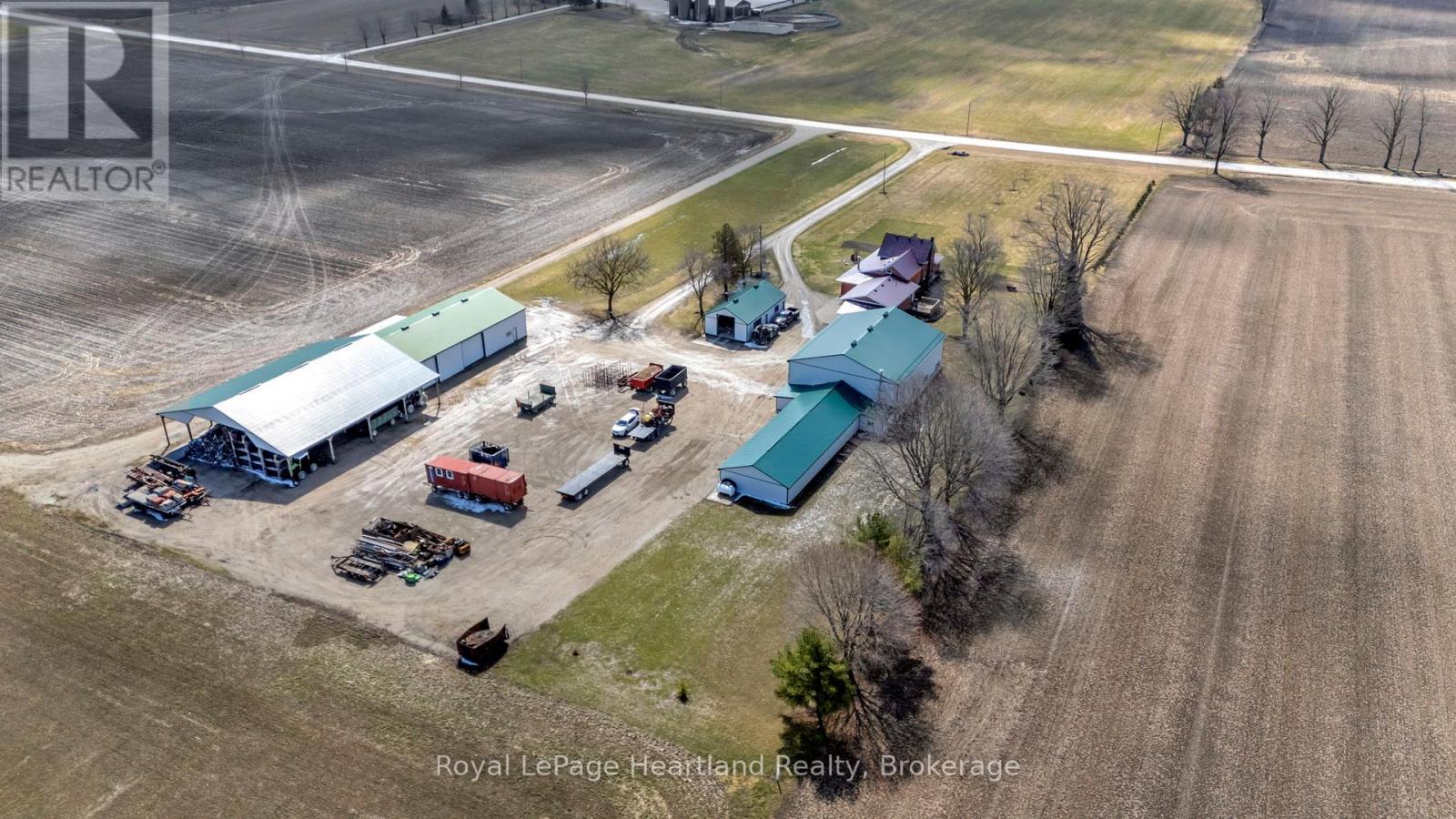 Photo 6 of 45870 Creamery Road, Howick ON