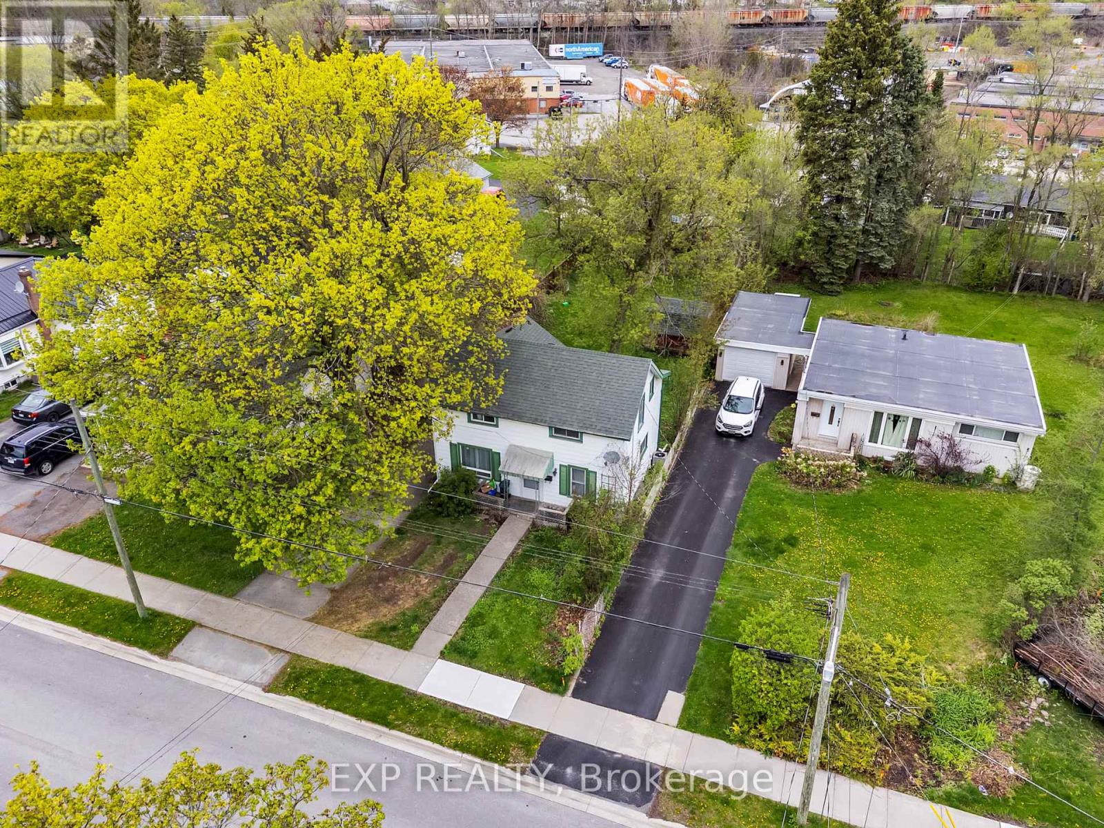 Photo 35 of 45 Purdy Street, Belleville ON