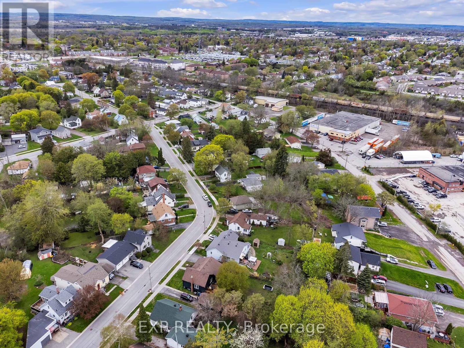 Photo 9 of 45 Purdy Street, Belleville ON