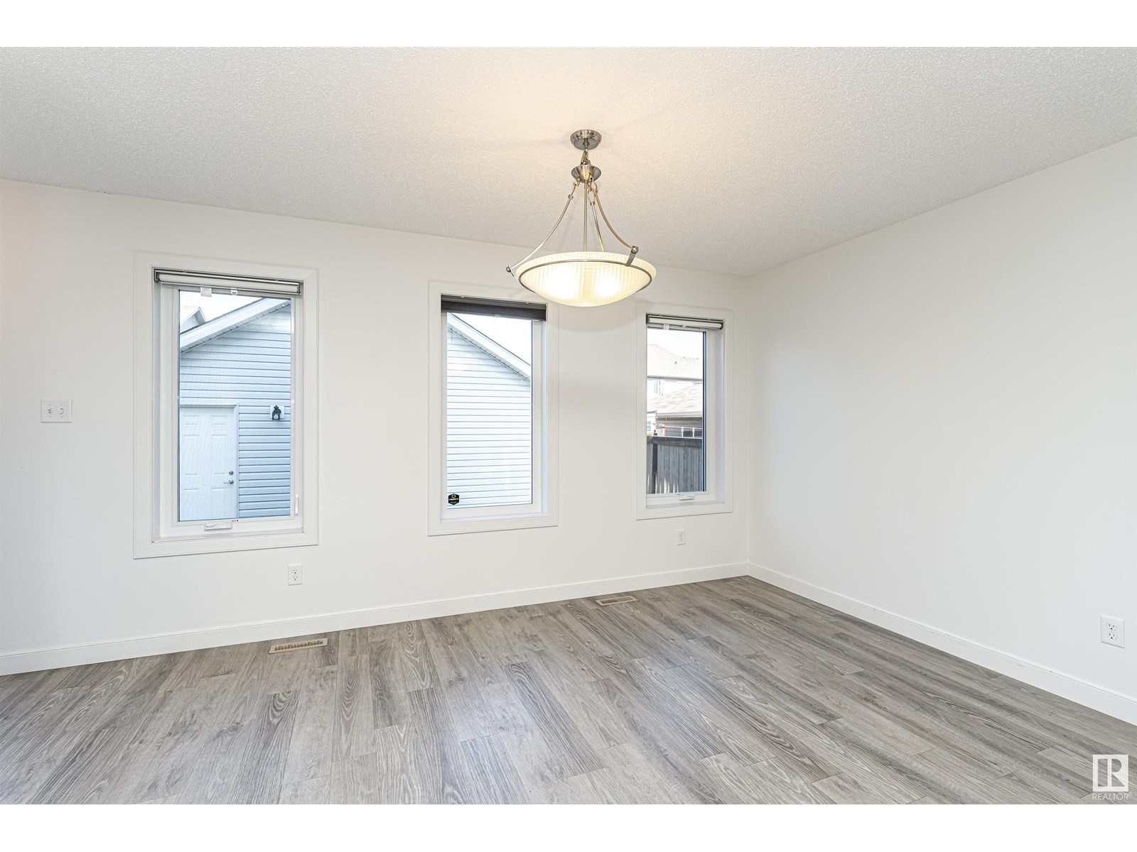 Photo 14 of 548 178 A St Sw, Edmonton AB