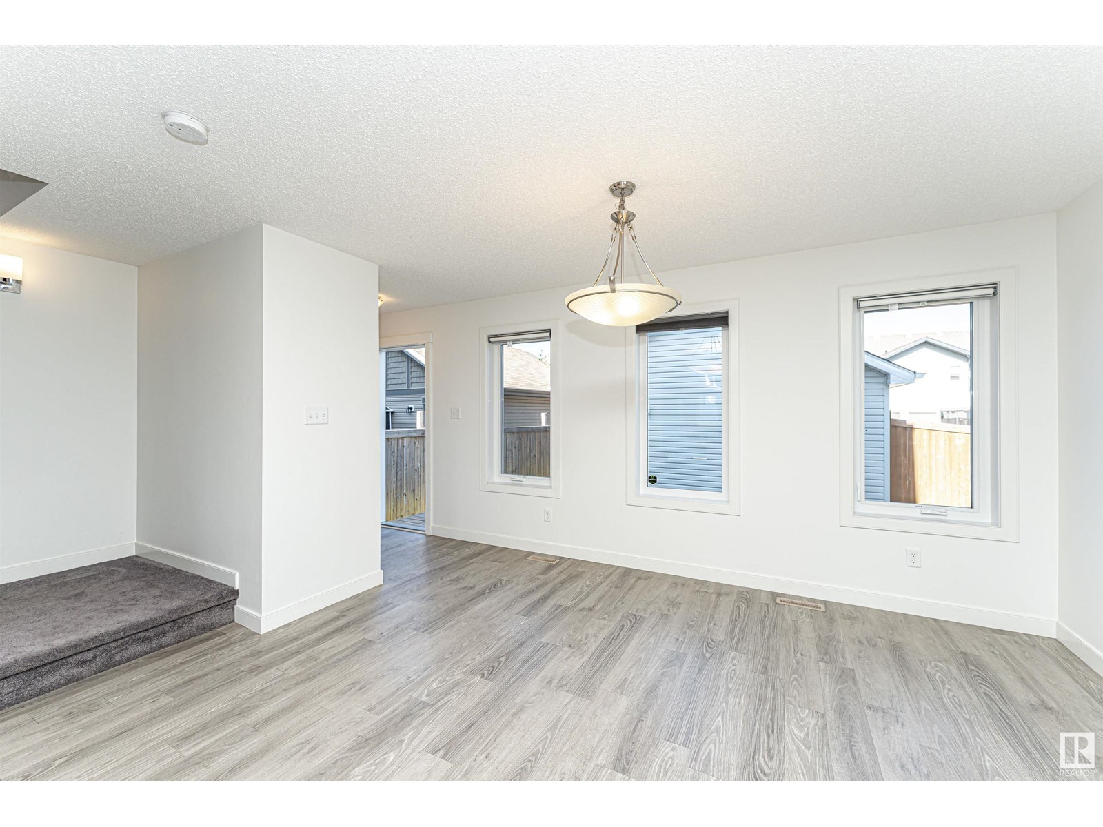 Photo 15 of 548 178 A St Sw, Edmonton AB