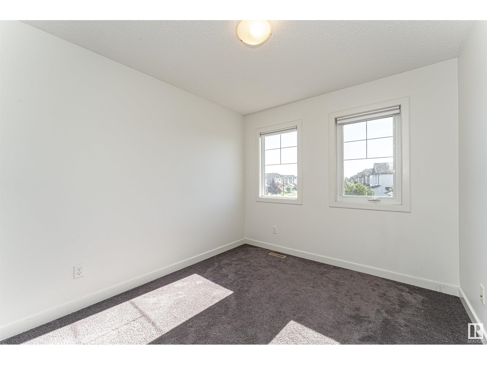 Photo 24 of 548 178 A St Sw, Edmonton AB