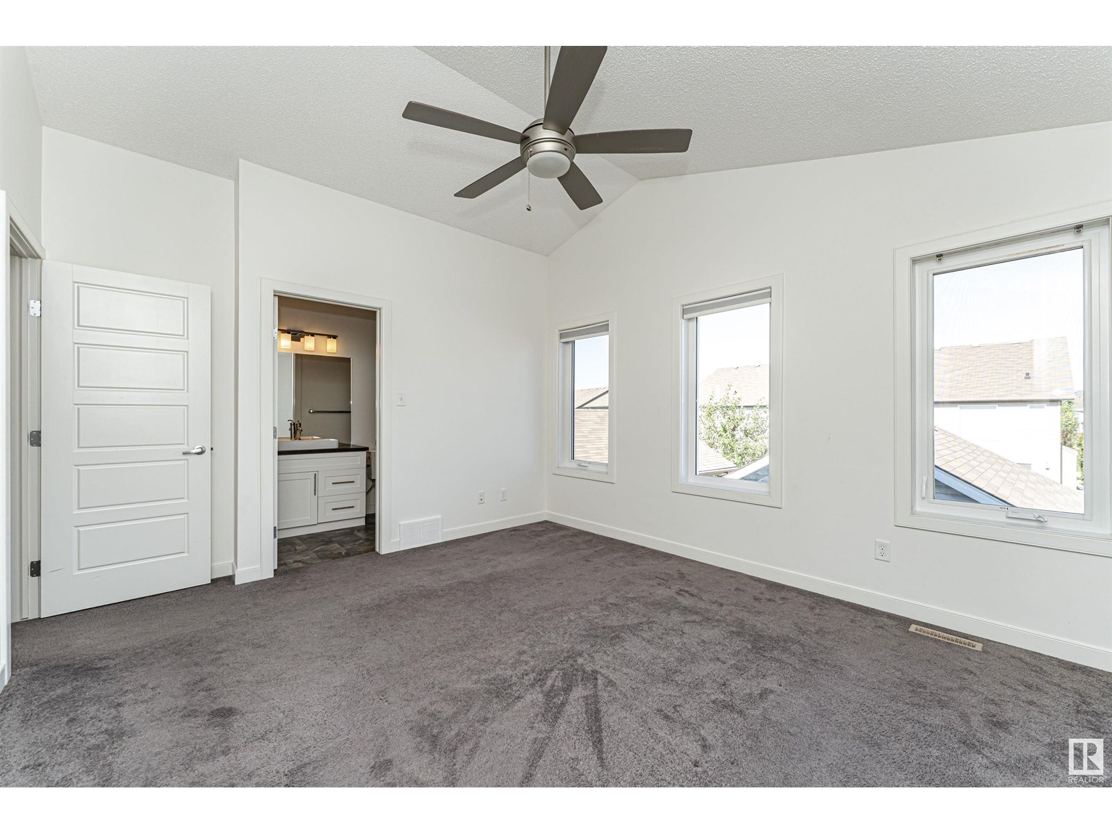 Photo 31 of 548 178 A St Sw, Edmonton AB