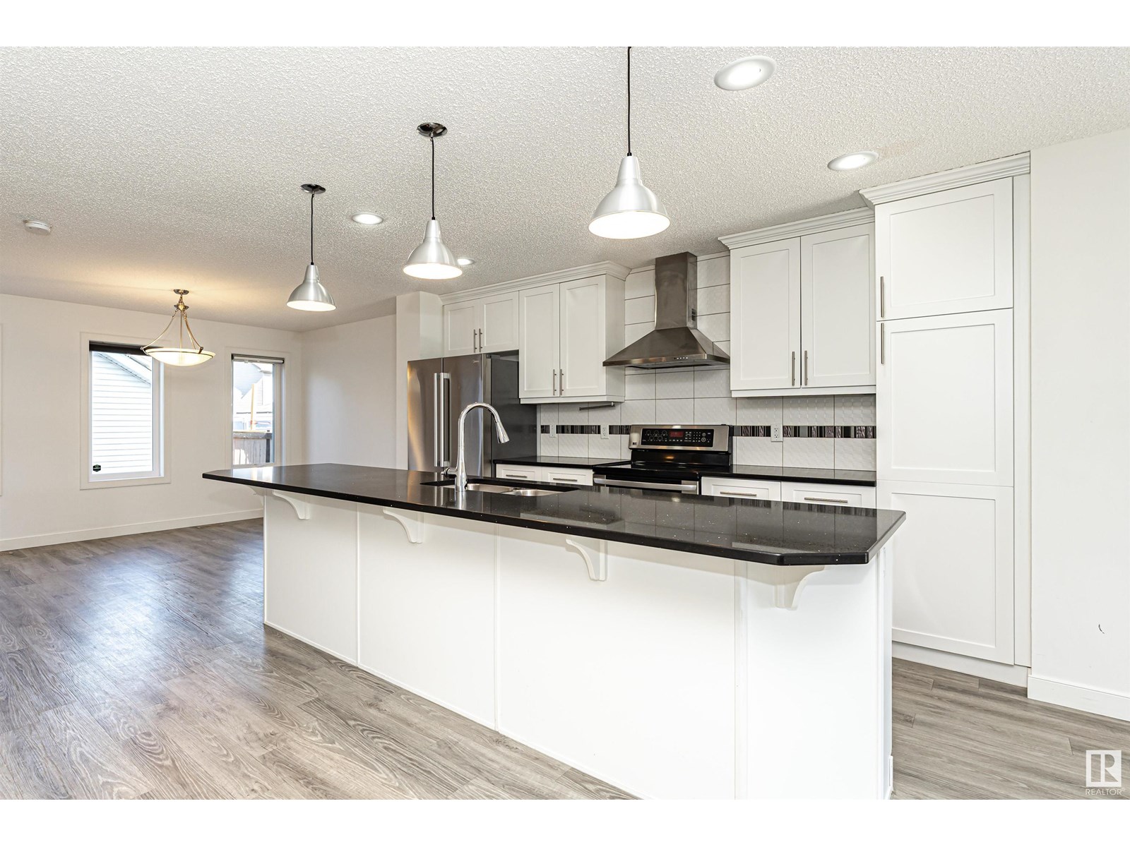 Photo 9 of 548 178 A St Sw, Edmonton AB