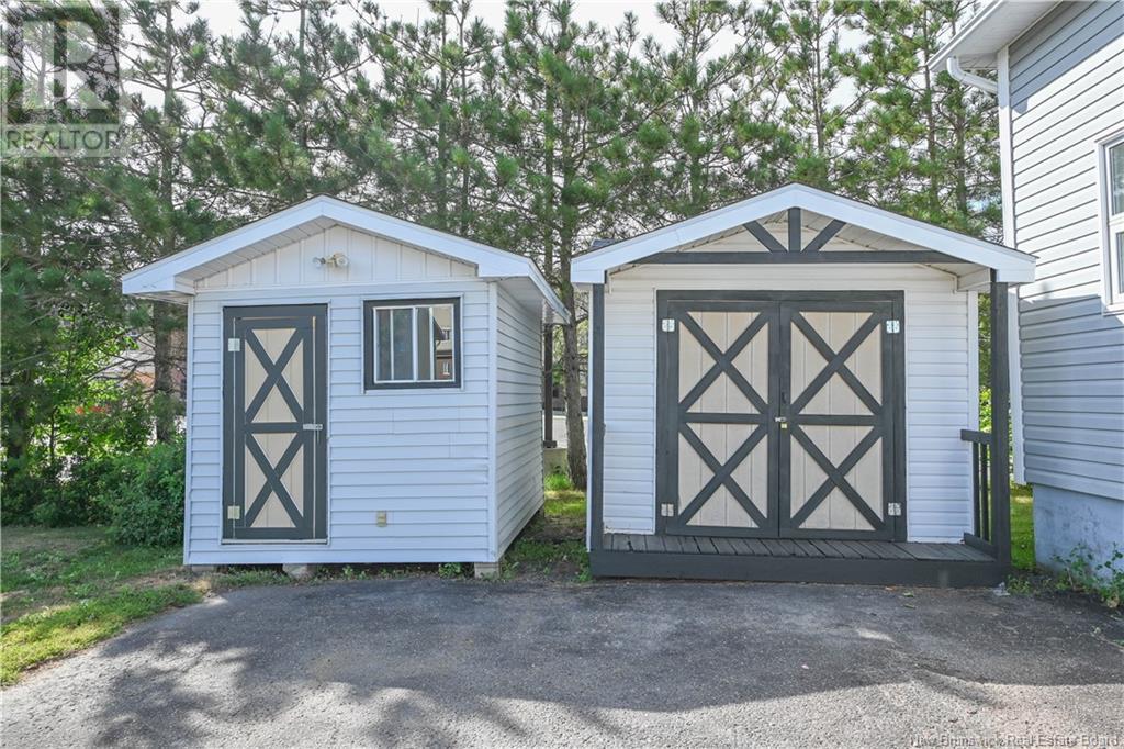 Photo 6 of 225 De Leglise Avenue, Shippagan NB
