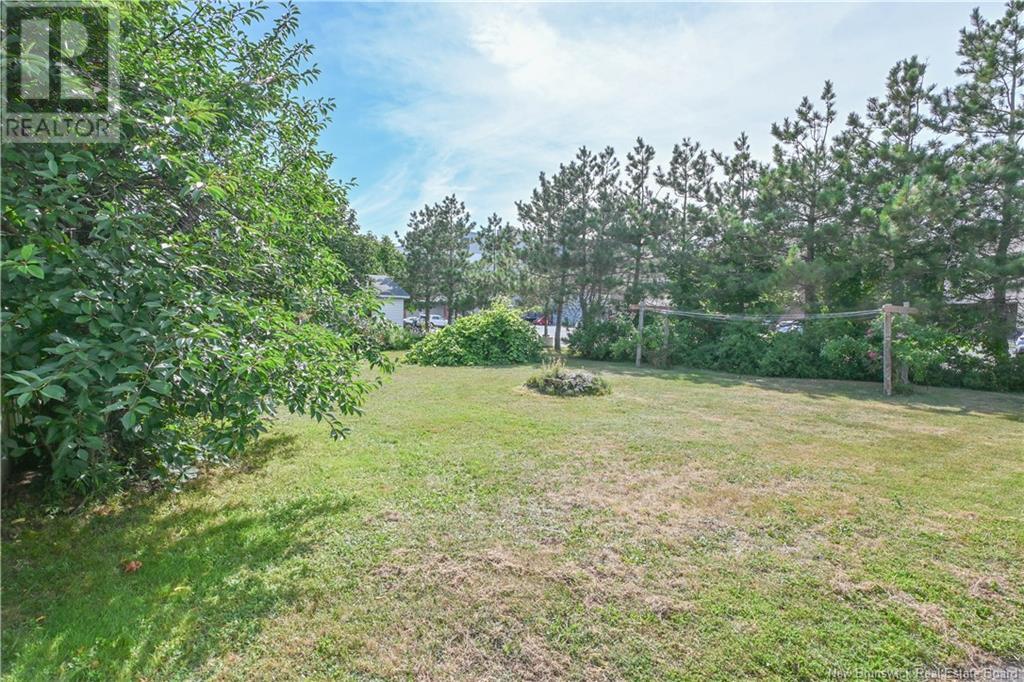 Photo 8 of 225 De Leglise Avenue, Shippagan NB