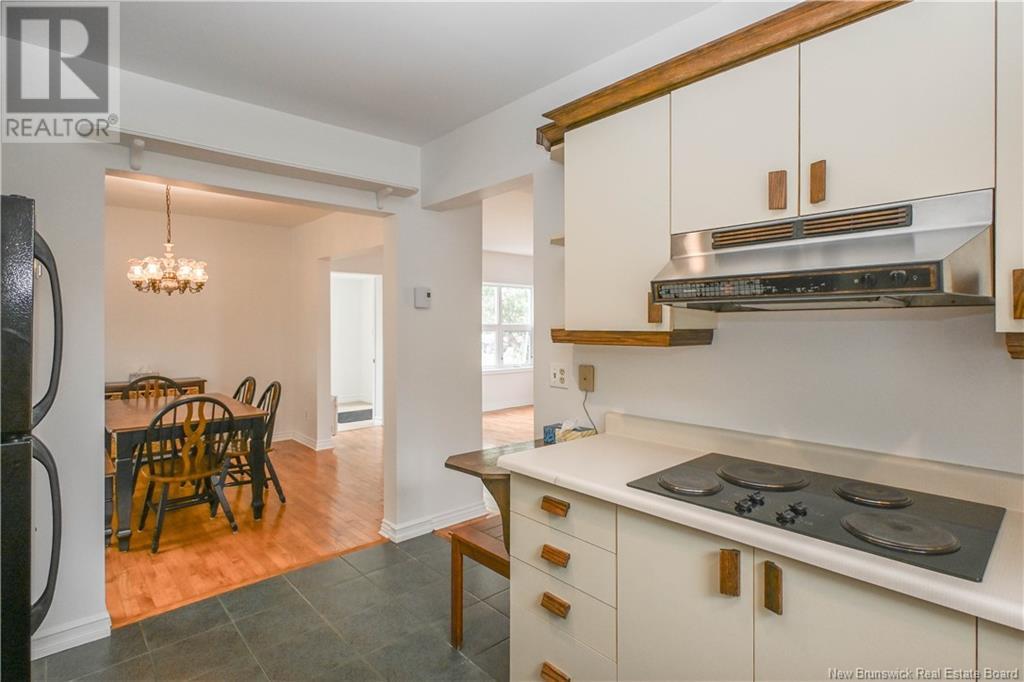Photo 18 of 225 De Leglise Avenue, Shippagan NB