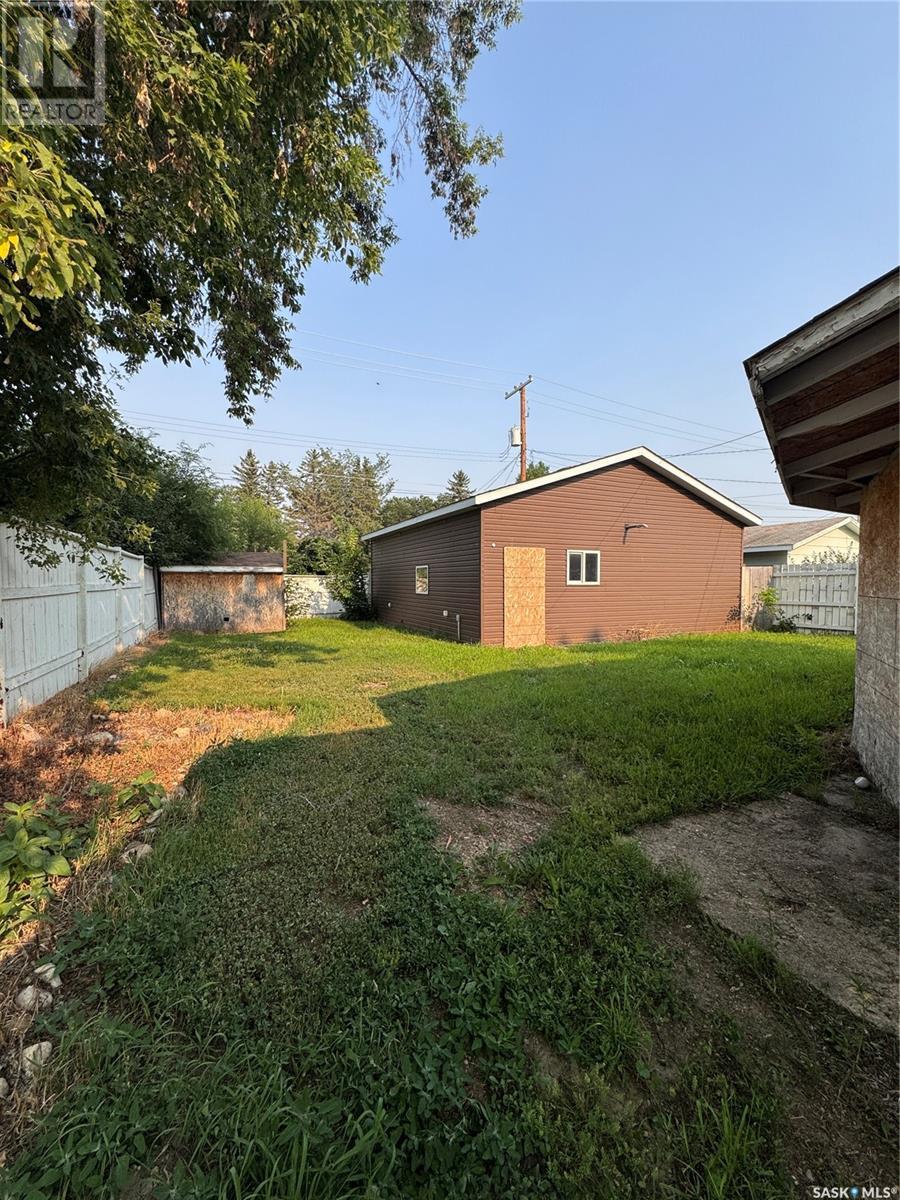 Photo 1 of 518 U Avenue S, Saskatoon SK