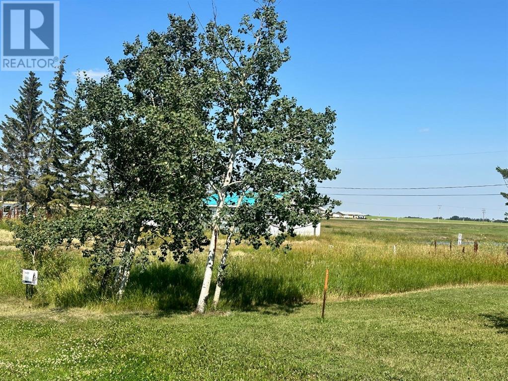 Photo 4 of 211 Main Street, Waseca SK