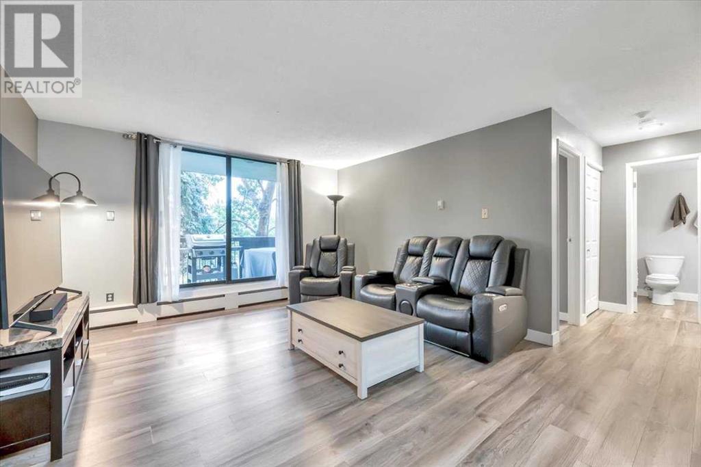 Single Family House for Sale in   Mchugh Court NE Mayland Heights Calgary 