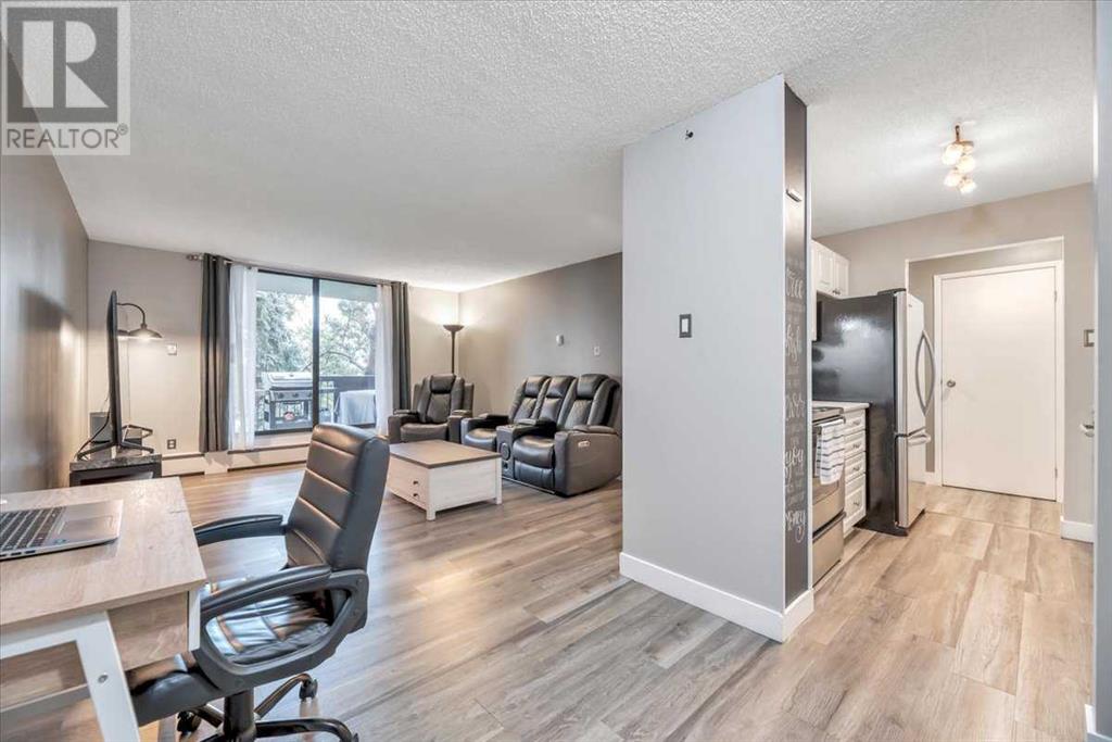 Single Family House for Sale in   Mchugh Court NE Mayland Heights Calgary 