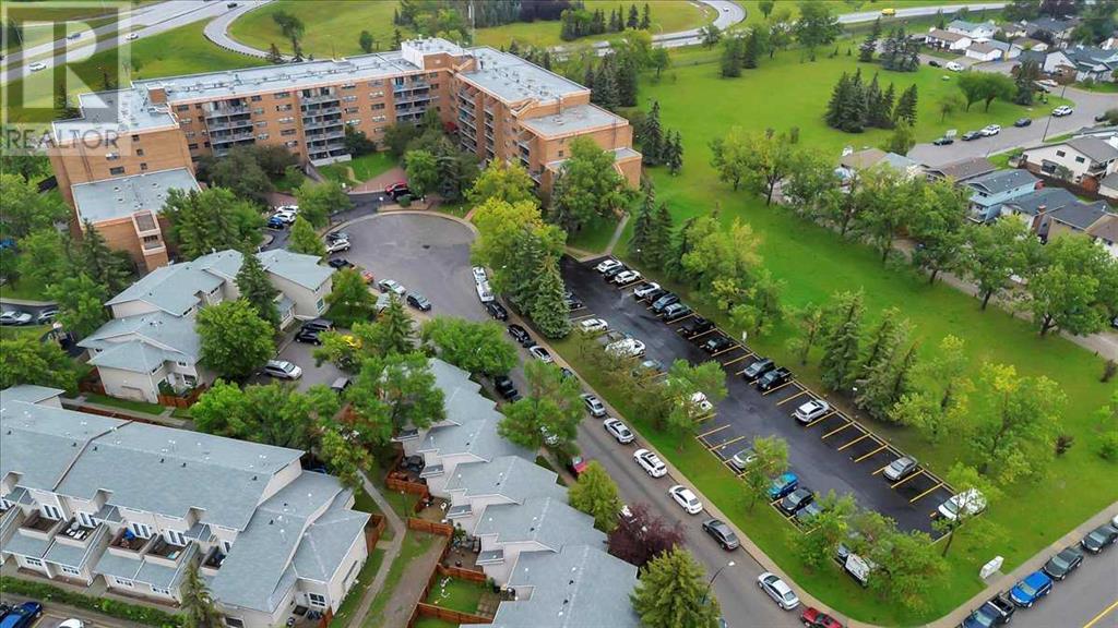 Single Family House for Sale in   Mchugh Court NE Mayland Heights Calgary 