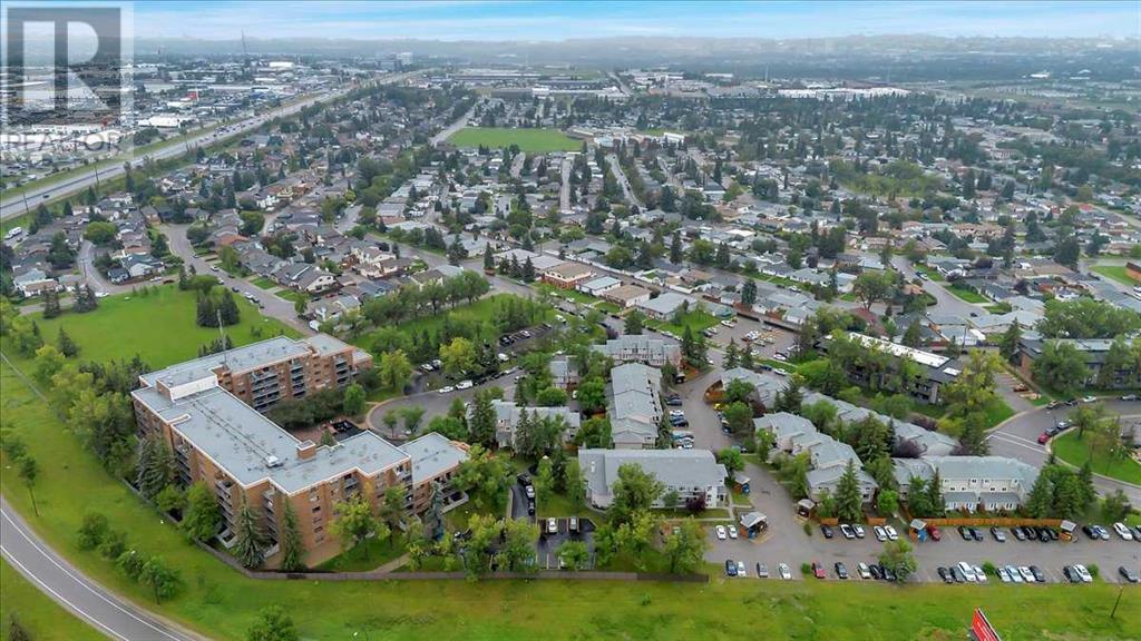 Single Family House for Sale in   Mchugh Court NE Mayland Heights Calgary 
