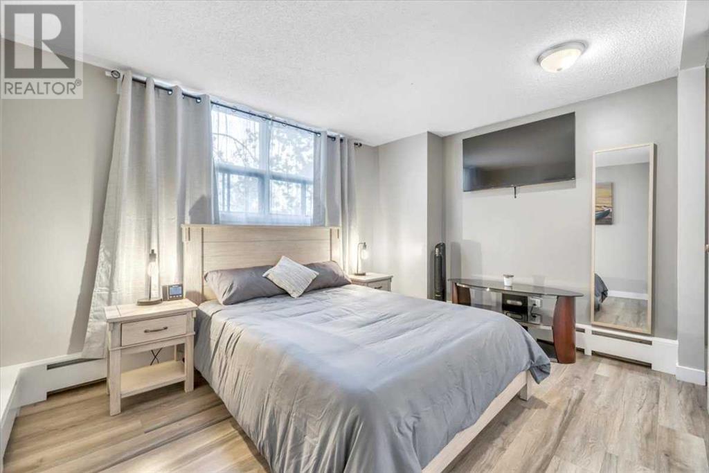 Single Family House for Sale in   Mchugh Court NE Mayland Heights Calgary 