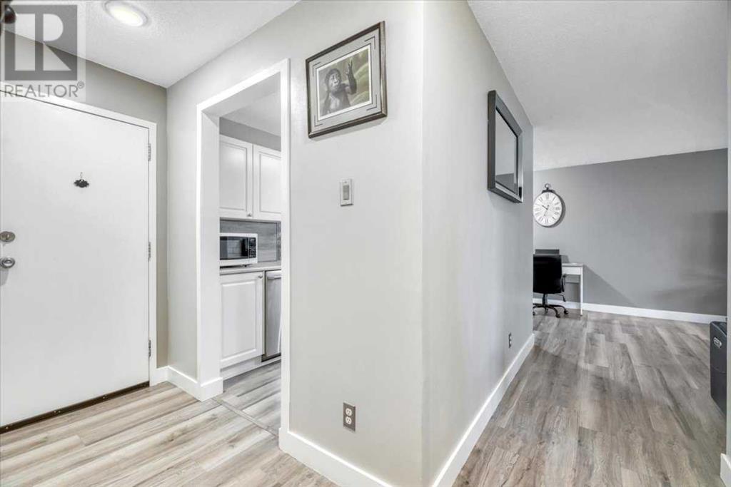 Single Family House for Sale in   Mchugh Court NE Mayland Heights Calgary 