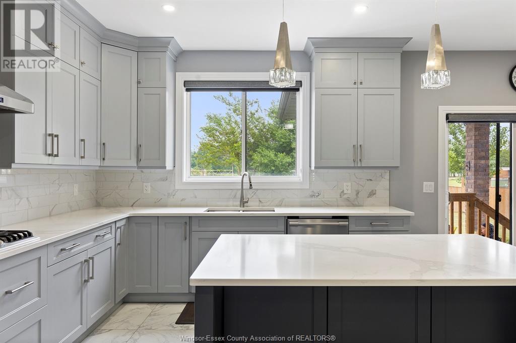 Photo 12 of 1436 Mullins Drive, Lakeshore ON