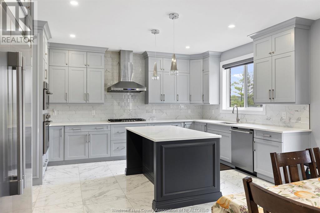 Photo 9 of 1436 Mullins Drive, Lakeshore ON