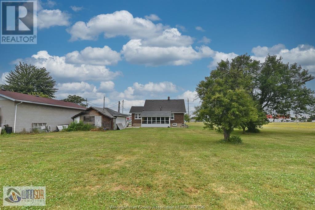 Photo 11 of 4590 Walker, Windsor ON