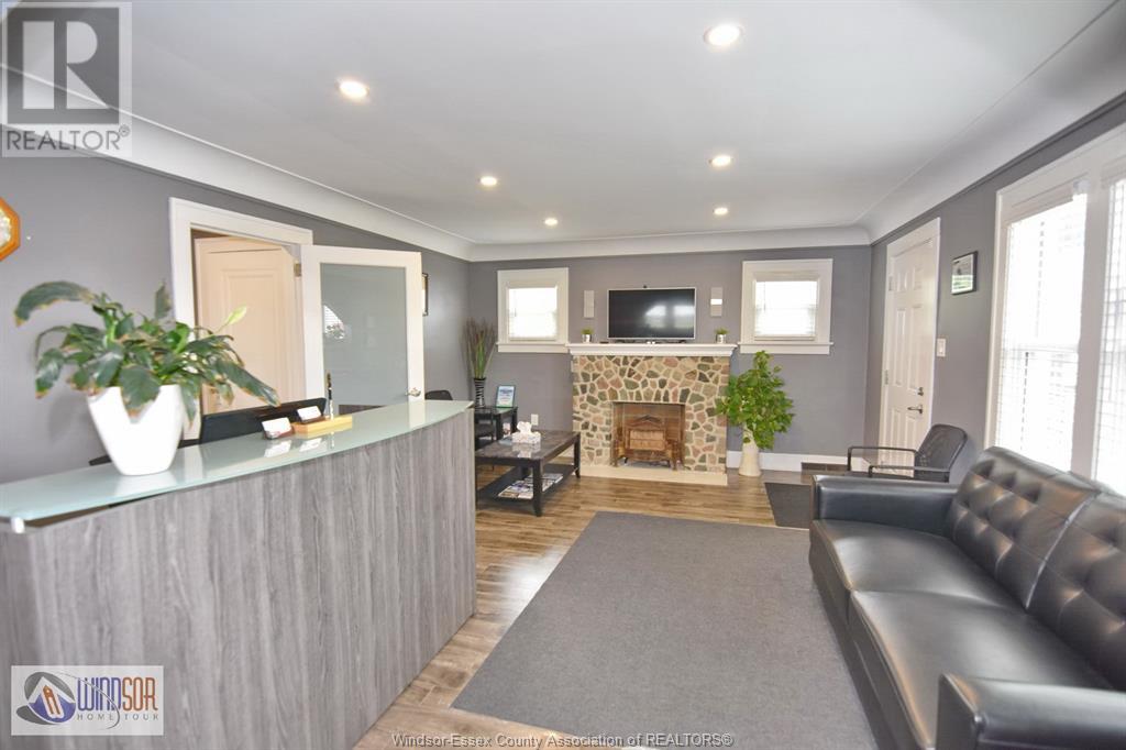 Photo 15 of 4590 Walker, Windsor ON